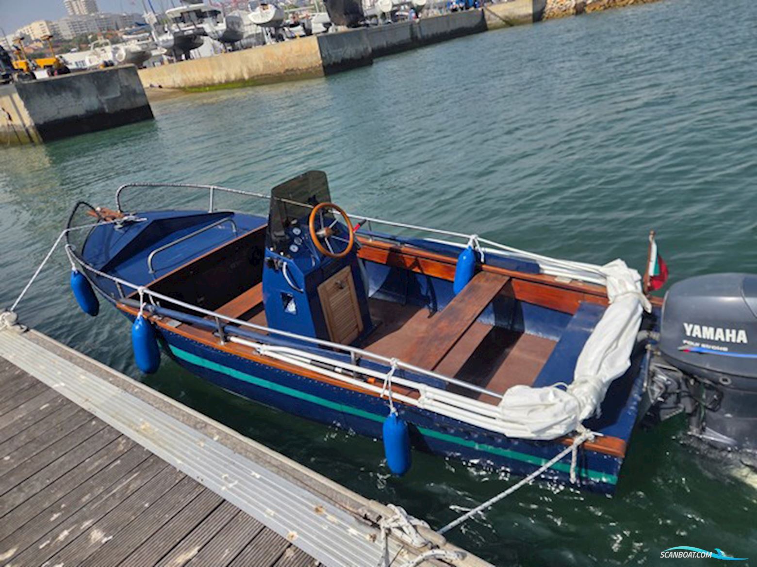Custom Boat Motorbåd 1982, med Yamaha motor, Portugal