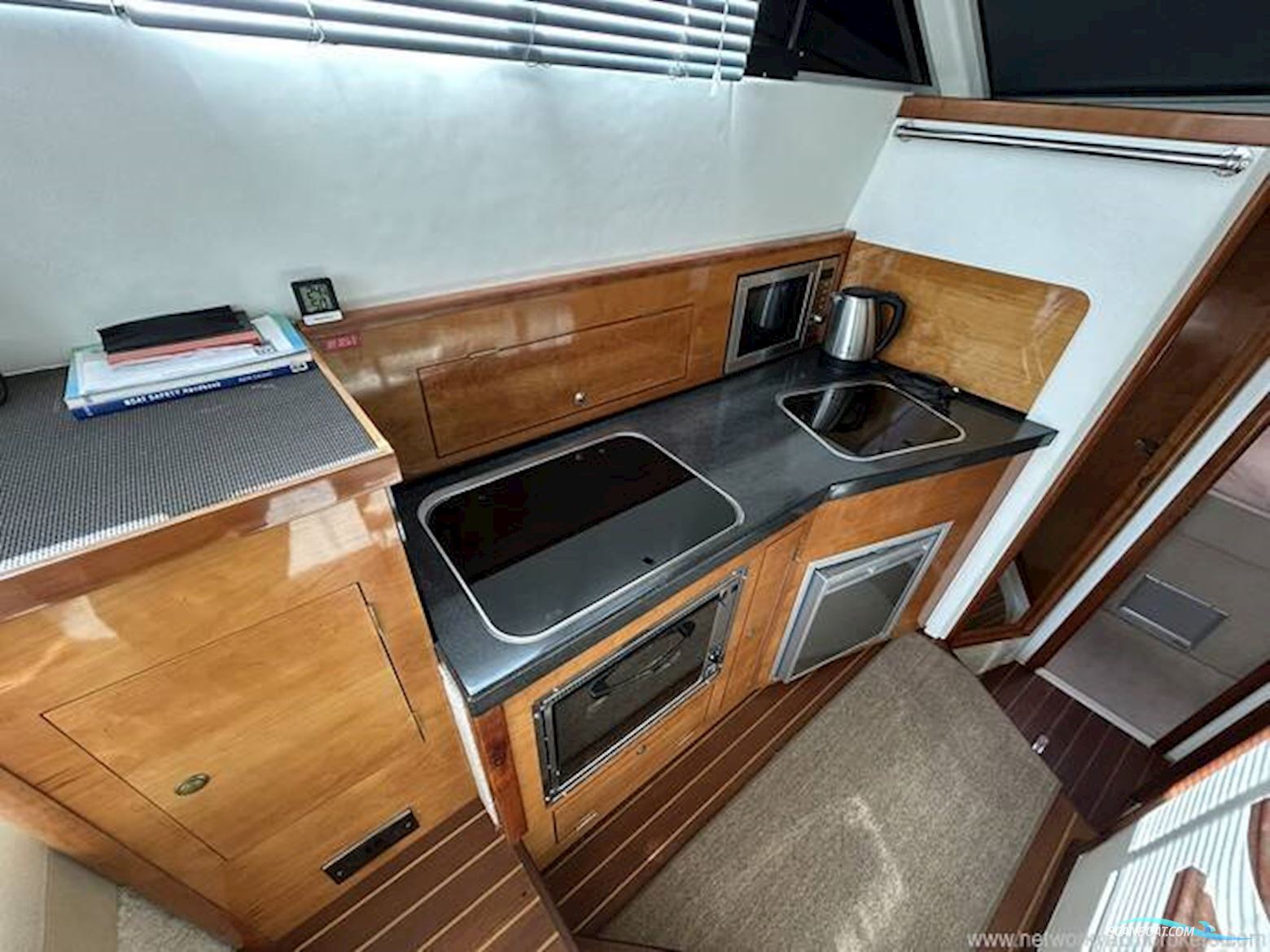 Custom Built Blackwater Motor Yachts 36 Flybridge