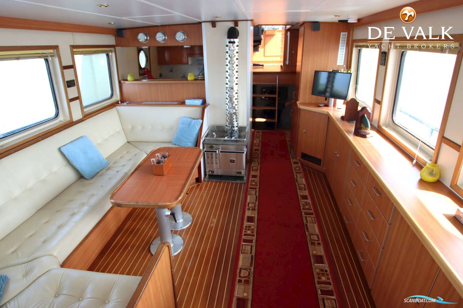 CUSTOM Explorer Trawler 1800