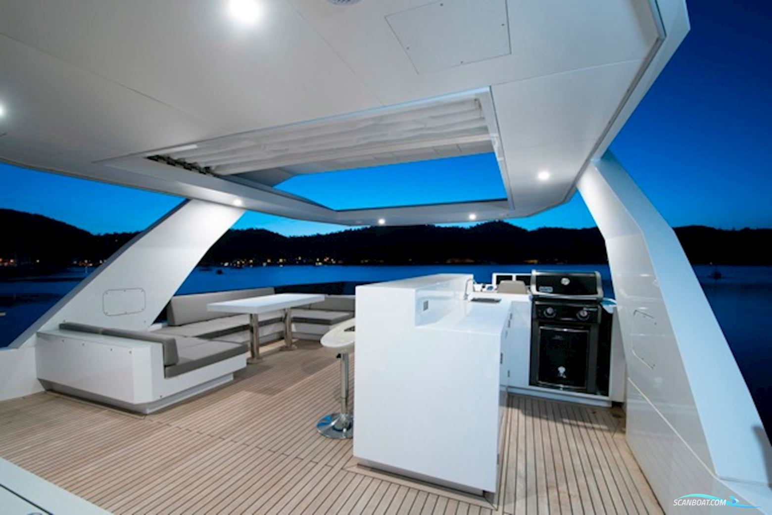 Custom Line Arkin Pruva