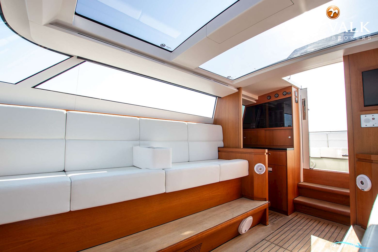 CUSTOM Reliant X40T Limousine Tender Taxiboat