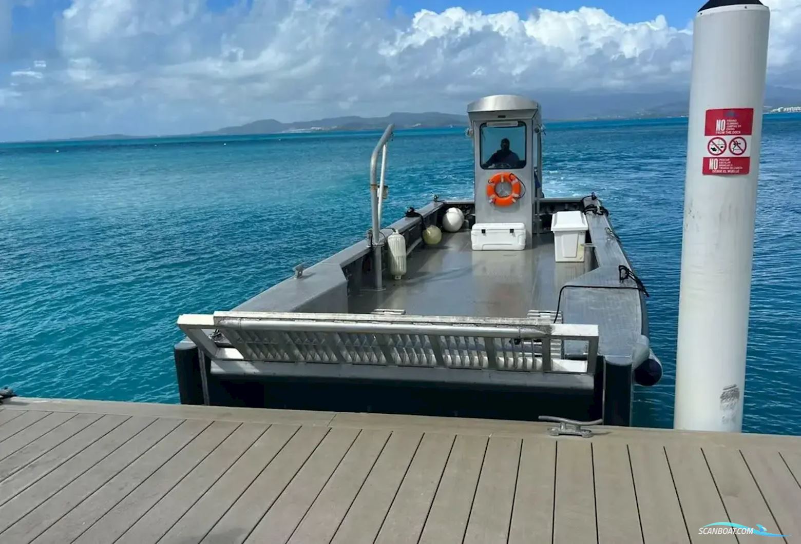 Custom Scully’s Aluminum Boats Inc. Model: 3612LC2