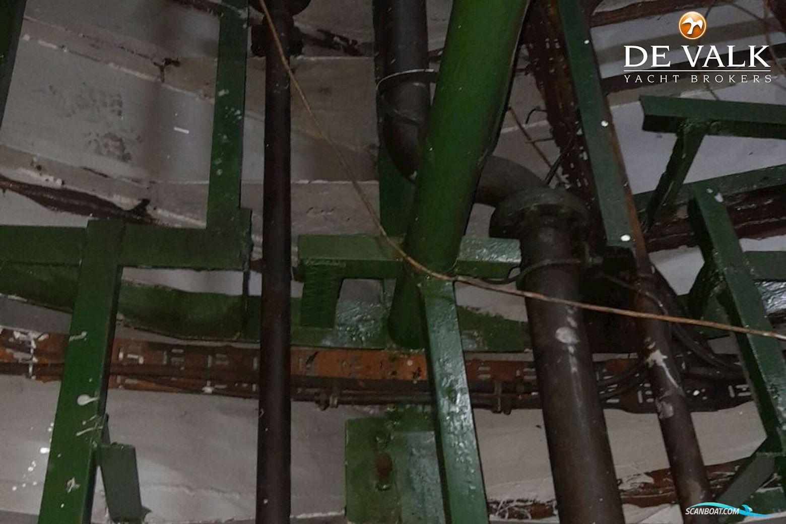 Day Passengers Ship 25 M