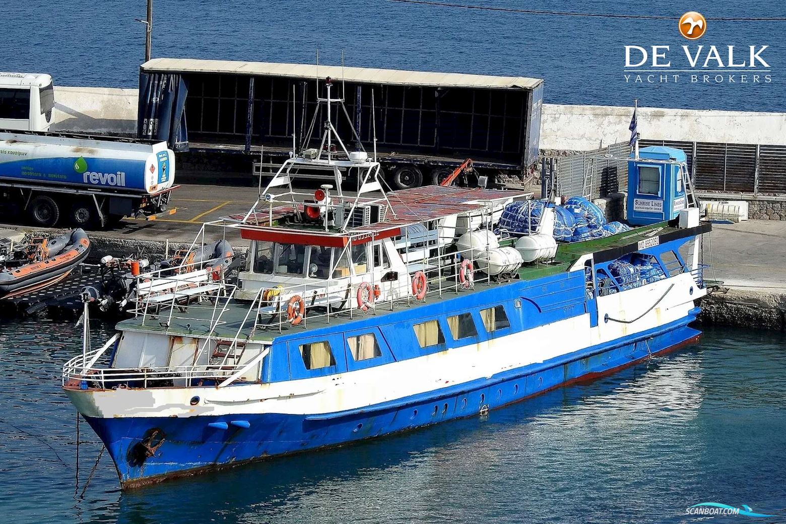 Day Passengers Ship Alexander Green 80