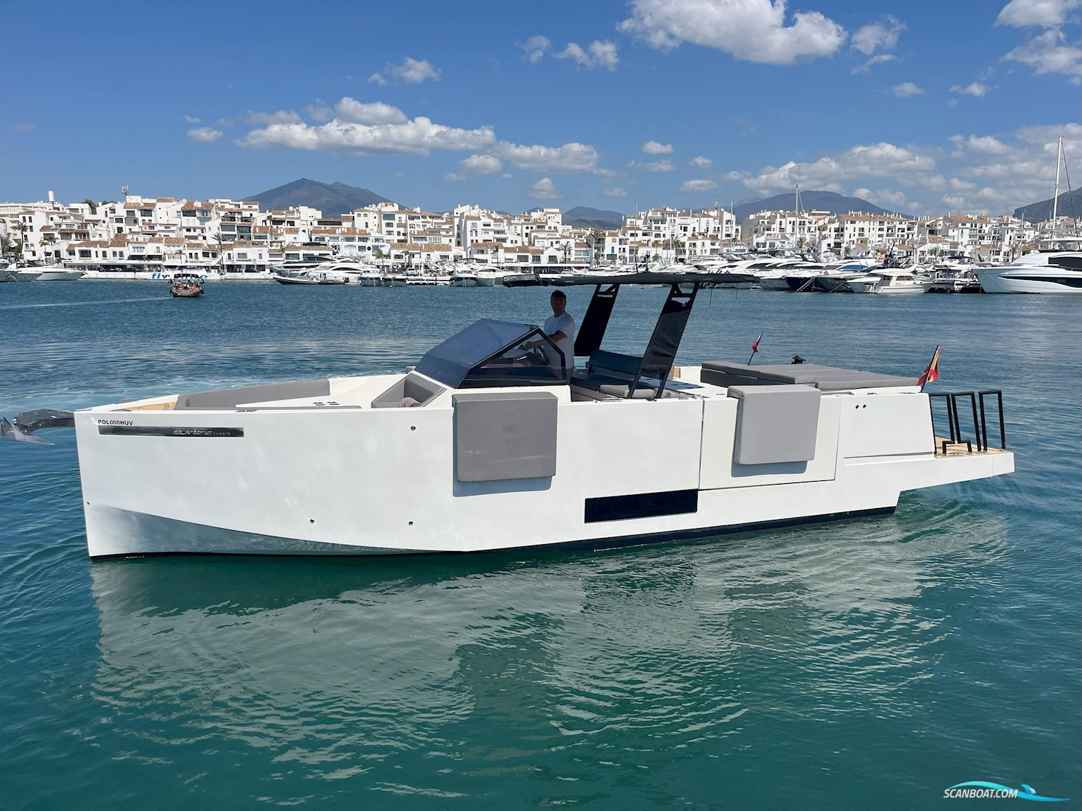De Antonio Yachts D33 OPEN