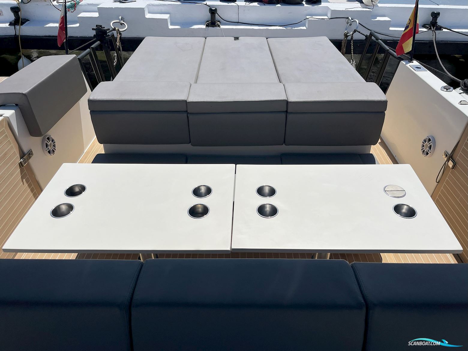 De Antonio Yachts D33 OPEN