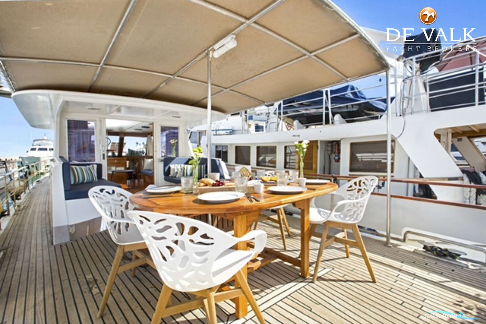 De Vries Lentsch 22M