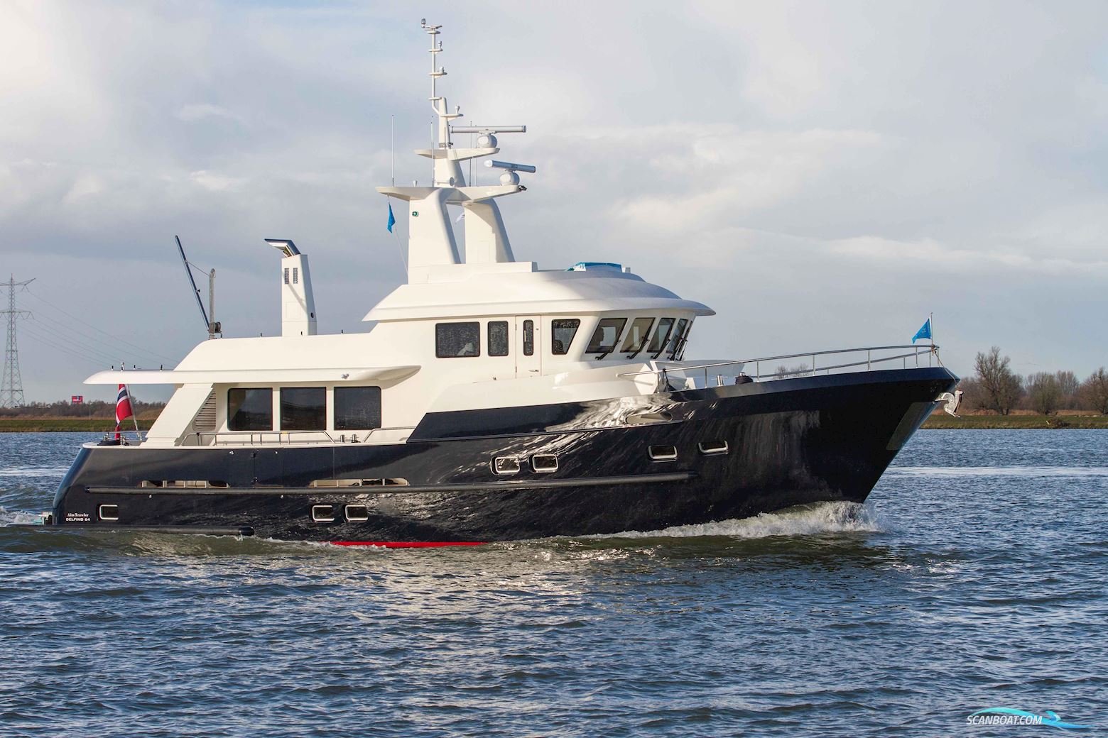Delfino 64 Motorbåd 2022, med John Deere 425 pk. motor, Holland