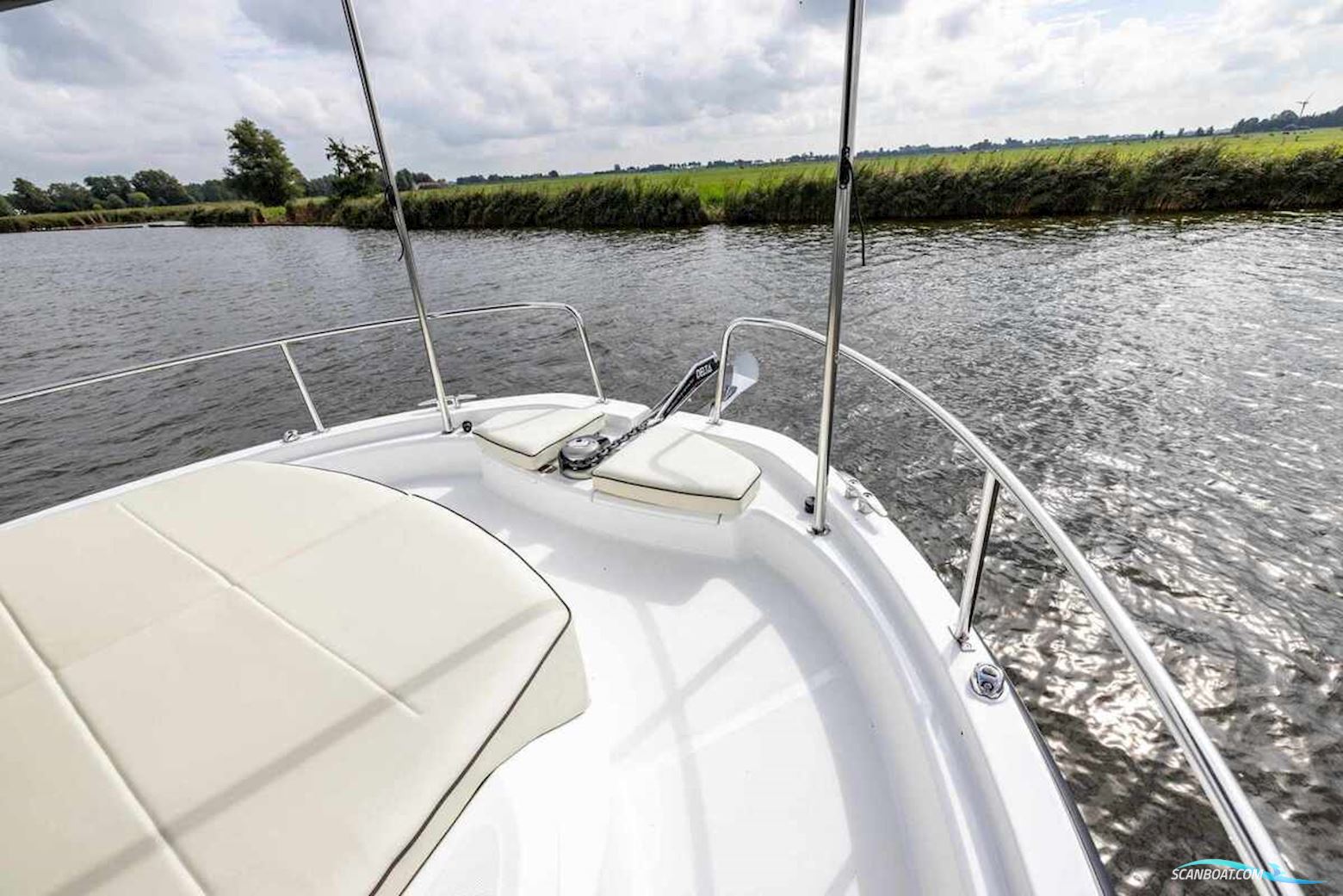 DELPHIA YACHTS 10 LoungeTop Electric DEMO, direct leverbaar