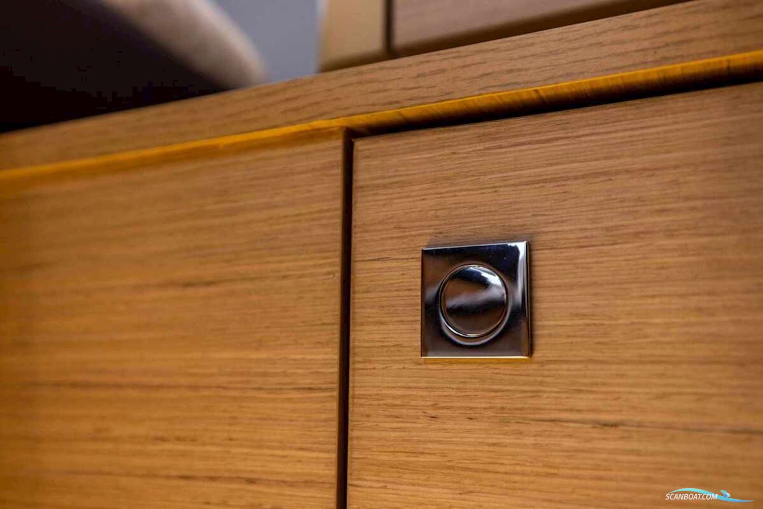 DELPHIA YACHTS 10 LoungeTop Electric DEMO, direct leverbaar
