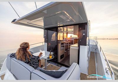 DELPHIA YACHTS 10 Sedan Motorbåd 2026, Holland