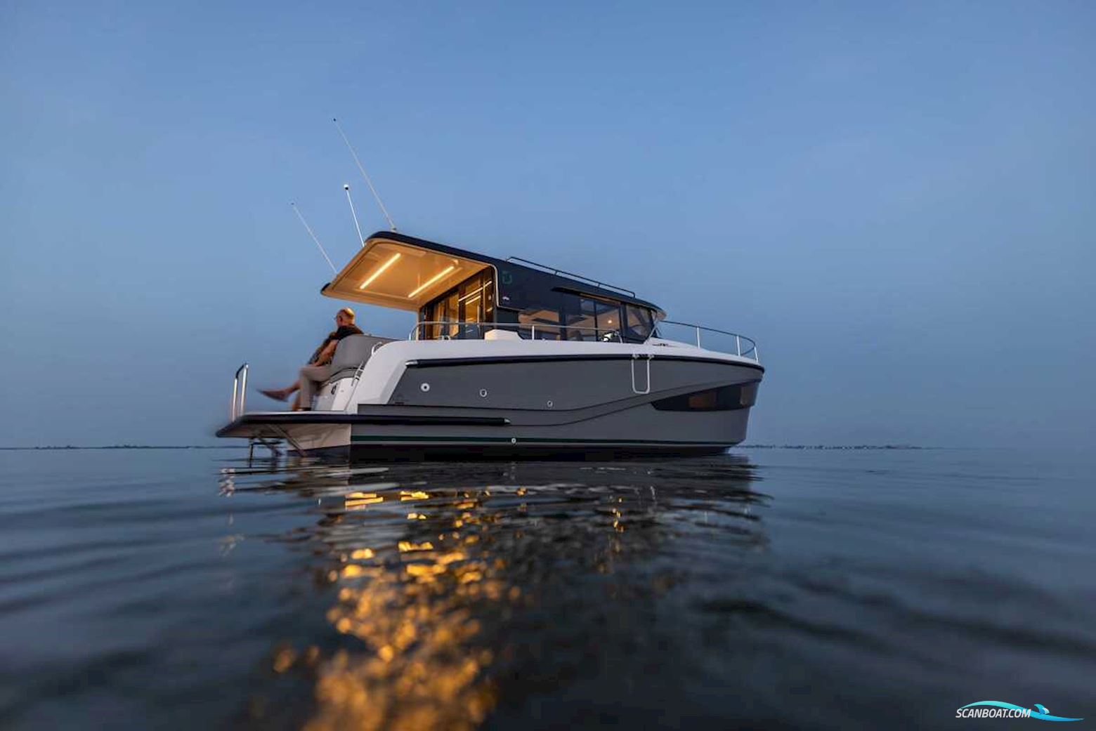 DELPHIA YACHTS 10 Sedan