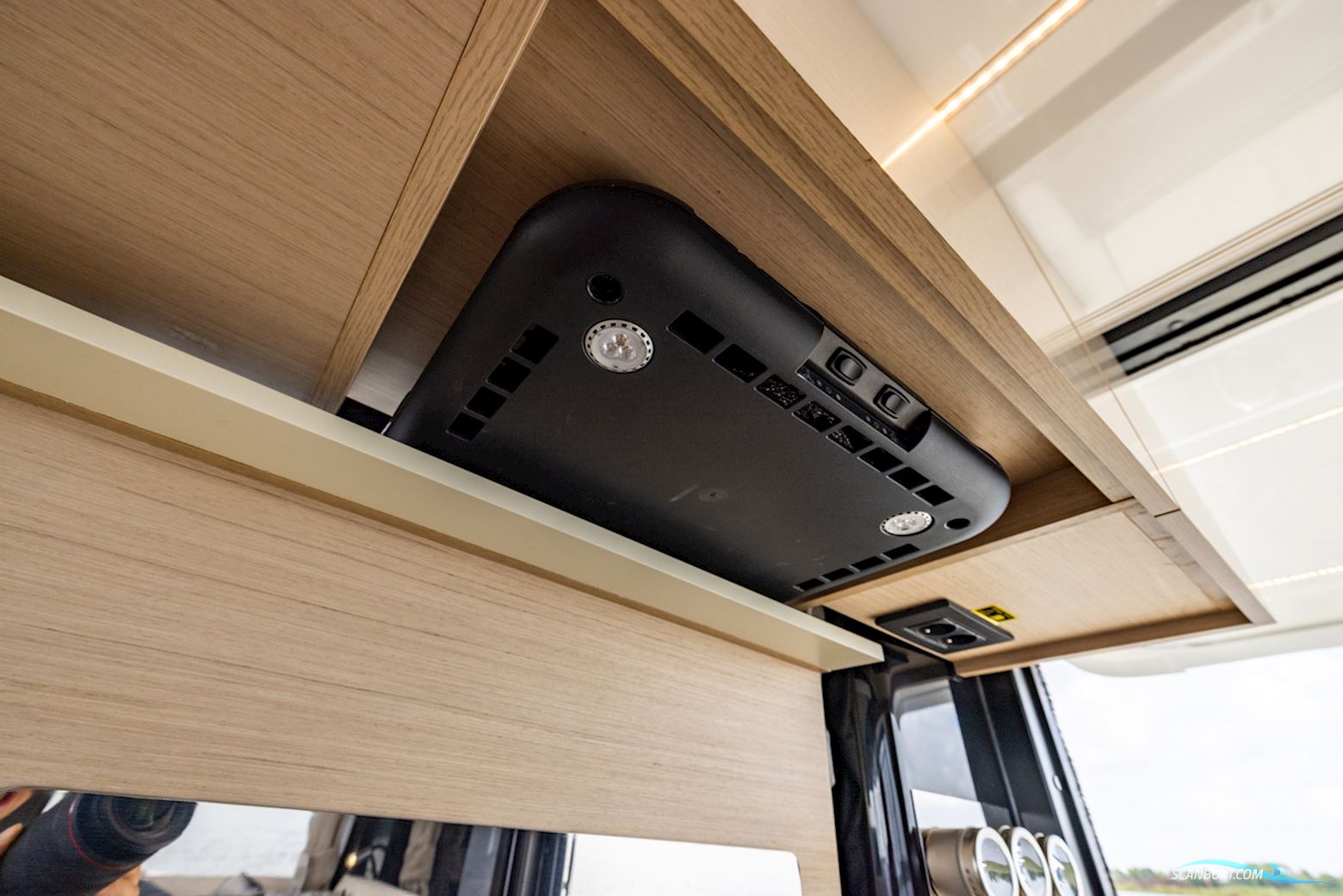 DELPHIA YACHTS 10 Sedan
