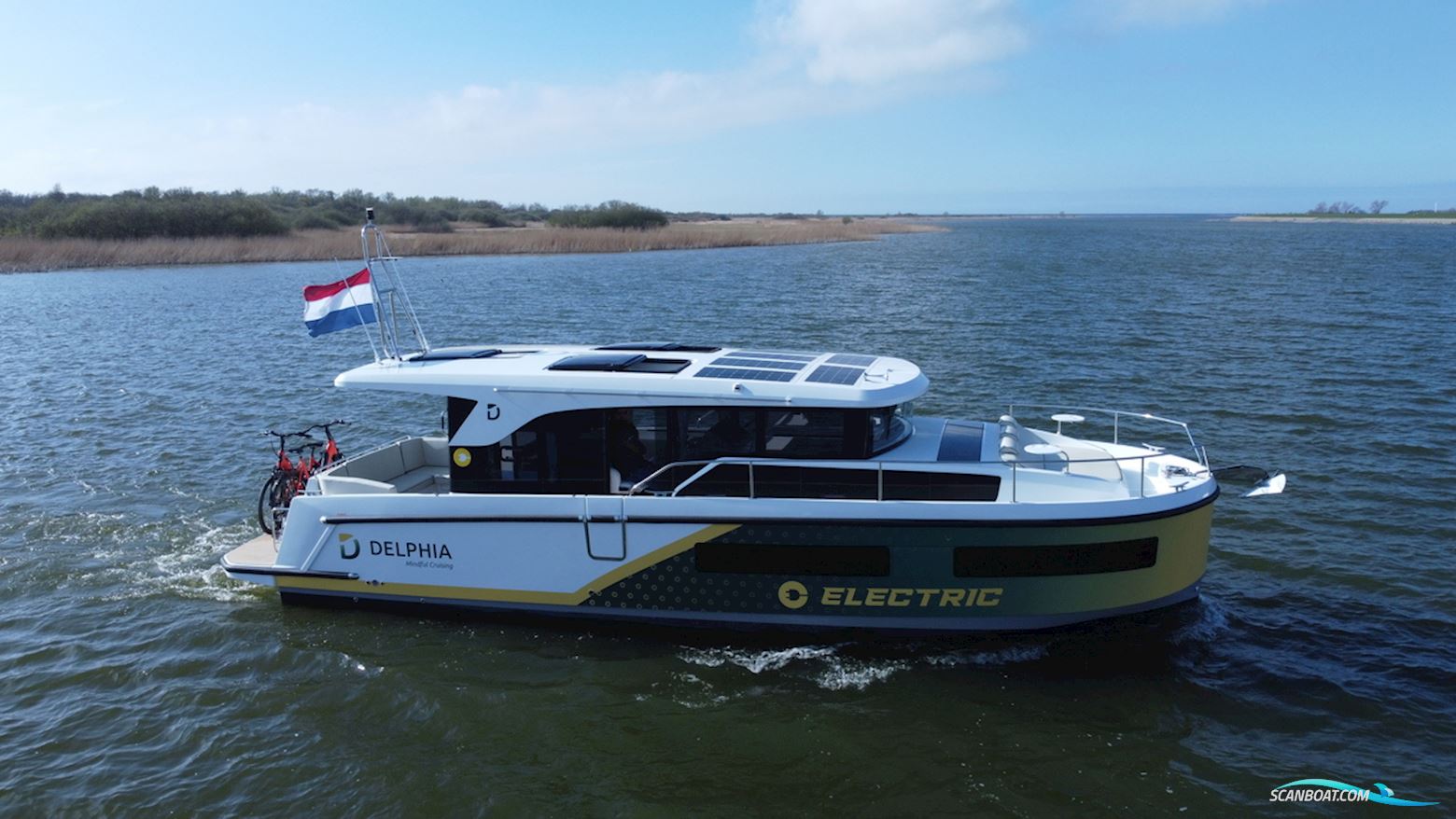DELPHIA YACHTS 11 Sedan
