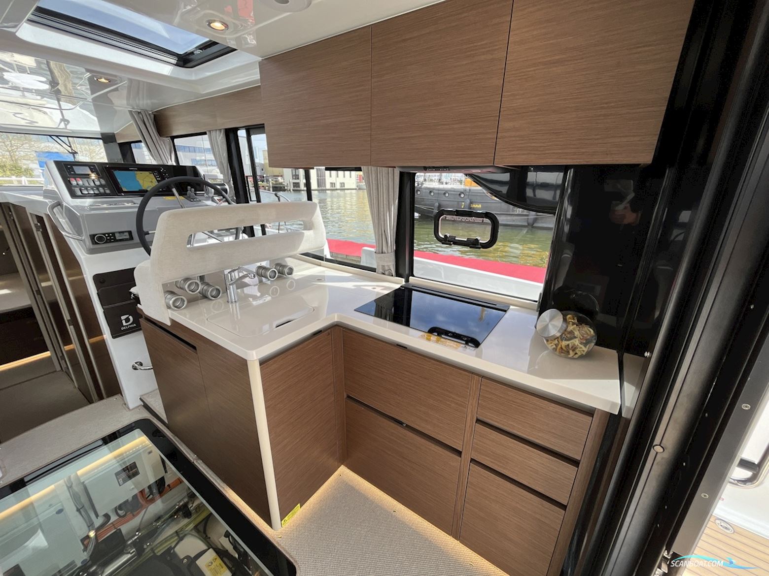 DELPHIA YACHTS 11 Sedan