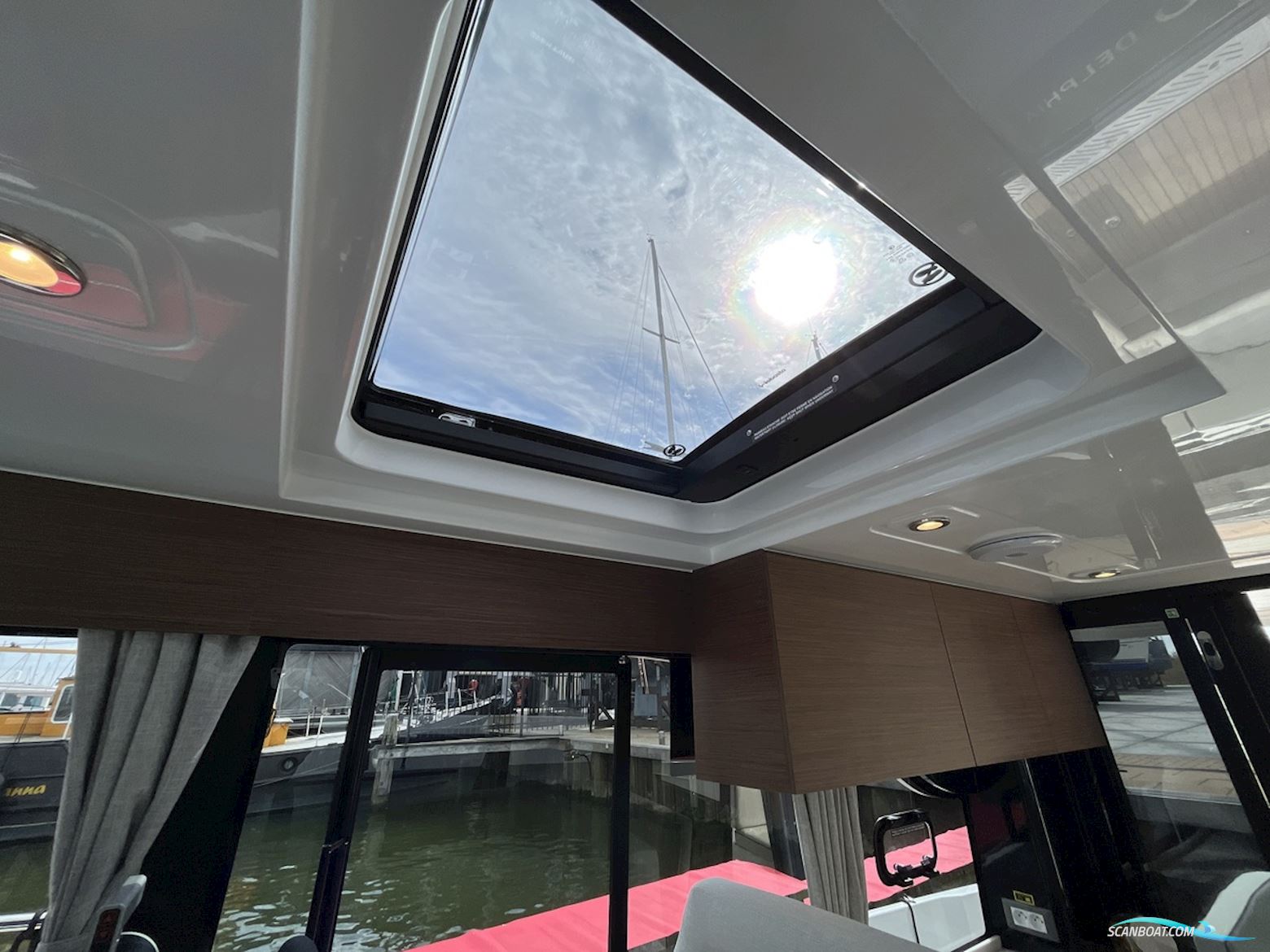 DELPHIA YACHTS 11 Sedan
