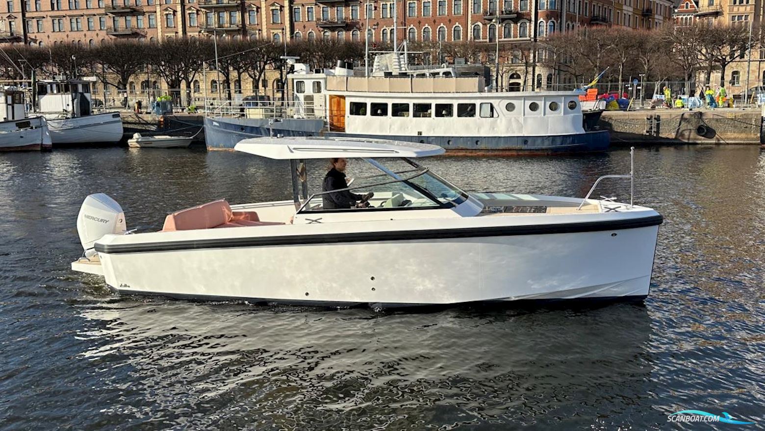 Delta 26 Open