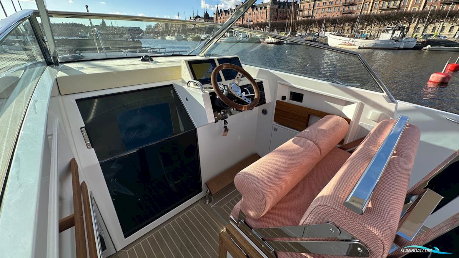 Delta 26 Open