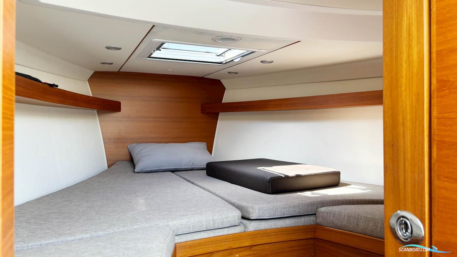 Delta 26 Open