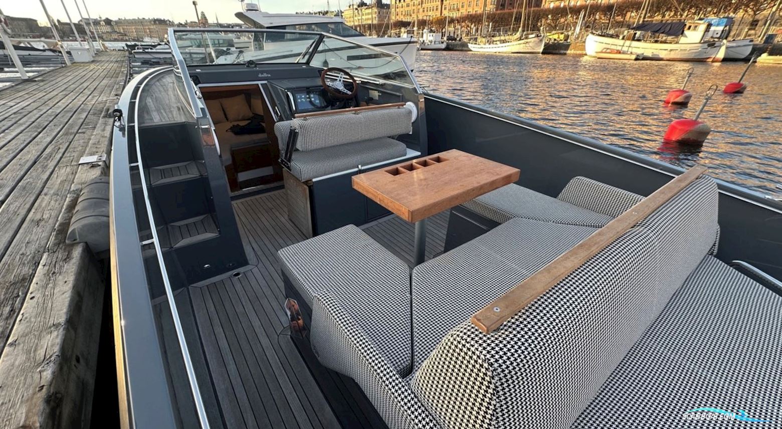 Delta 26 Open