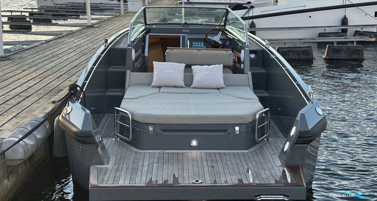 Delta 26 Open
