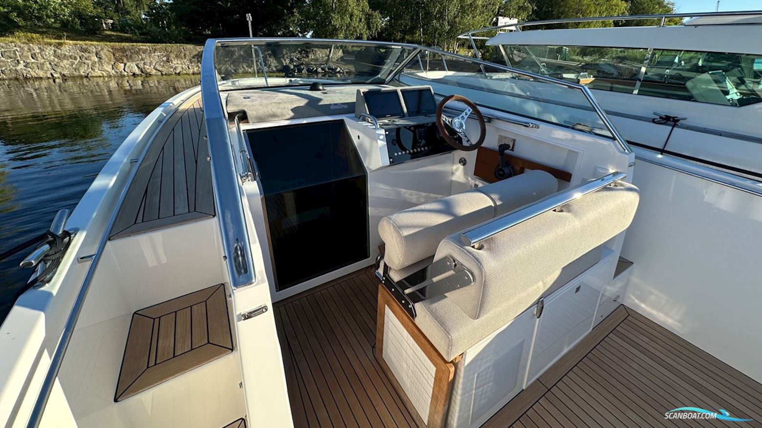 Delta 26 Open