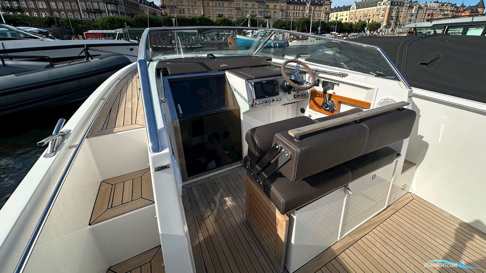 Delta 26 Open