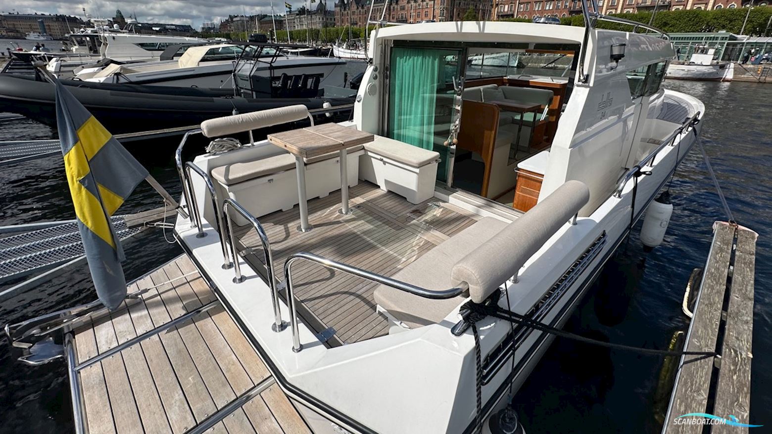Delta 34 SW