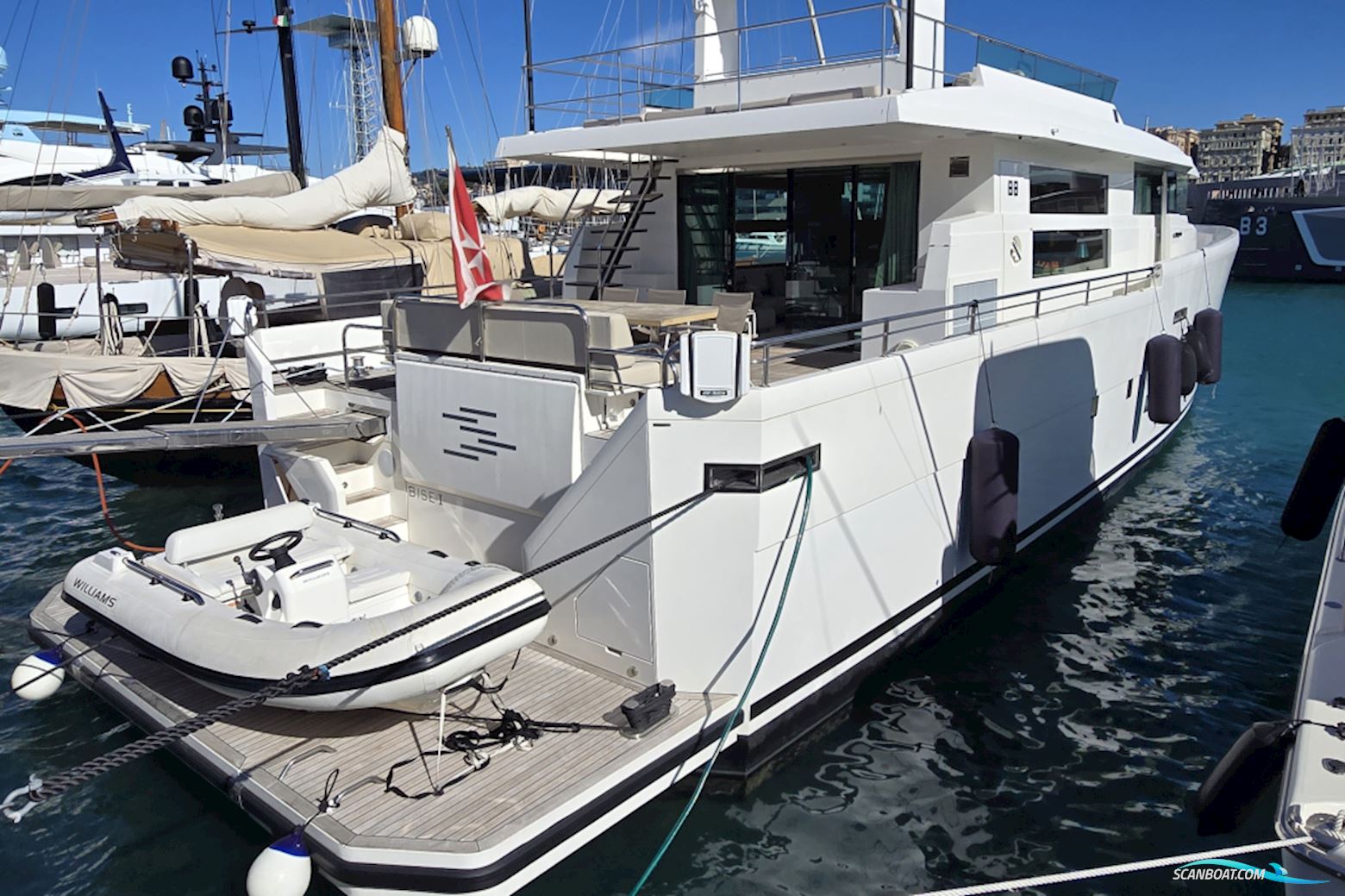 Delta Powerboats 88 Carbon