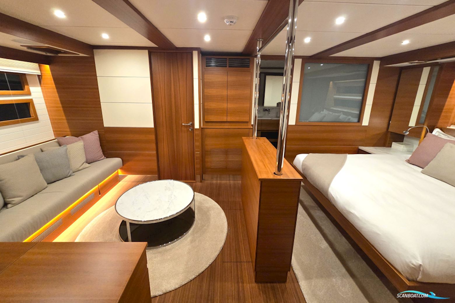 Delta Powerboats 88 Carbon