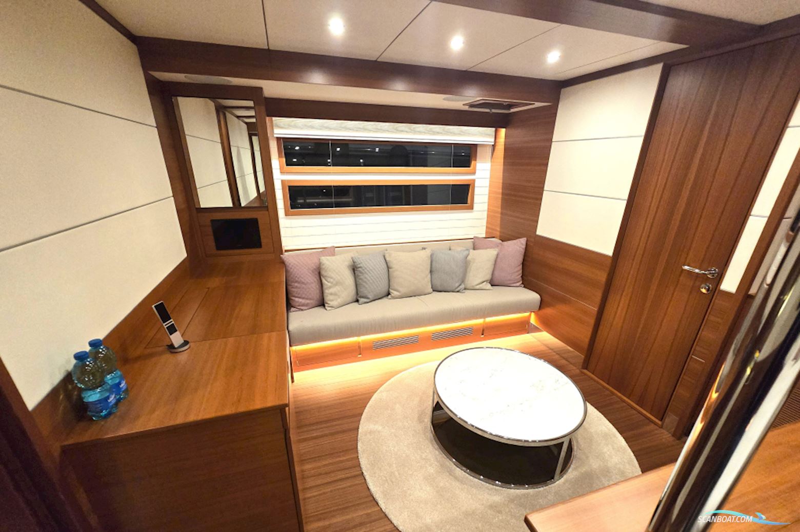 Delta Powerboats 88 Carbon