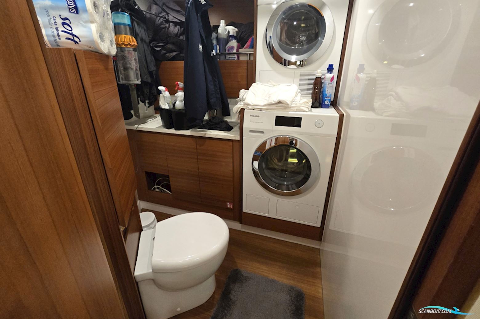 Delta Powerboats 88 Carbon