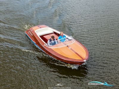 Divank Uscire 635 Motorbåd 2010, med Mercruiser 5.7L motor, Holland