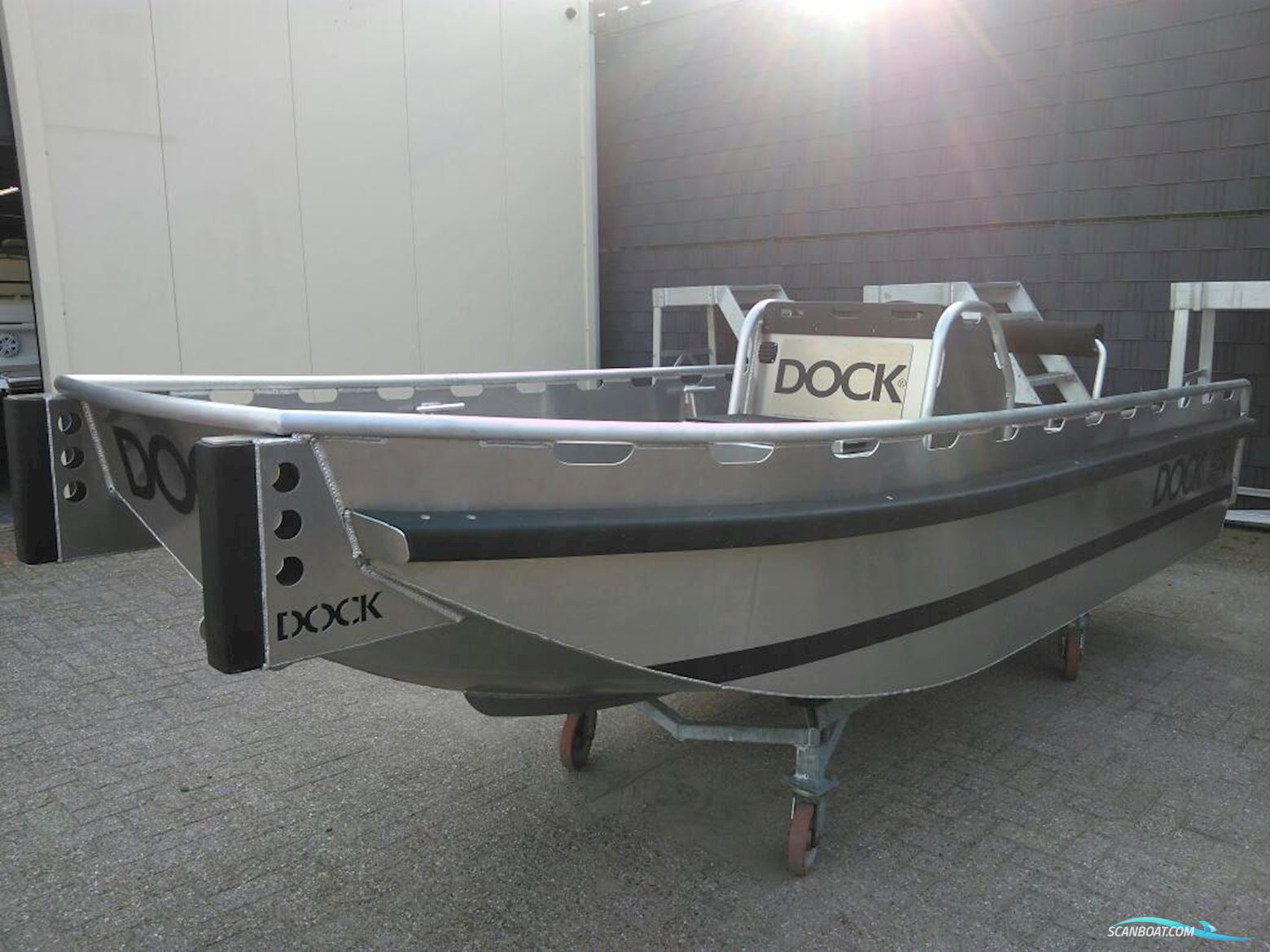 Dock 480