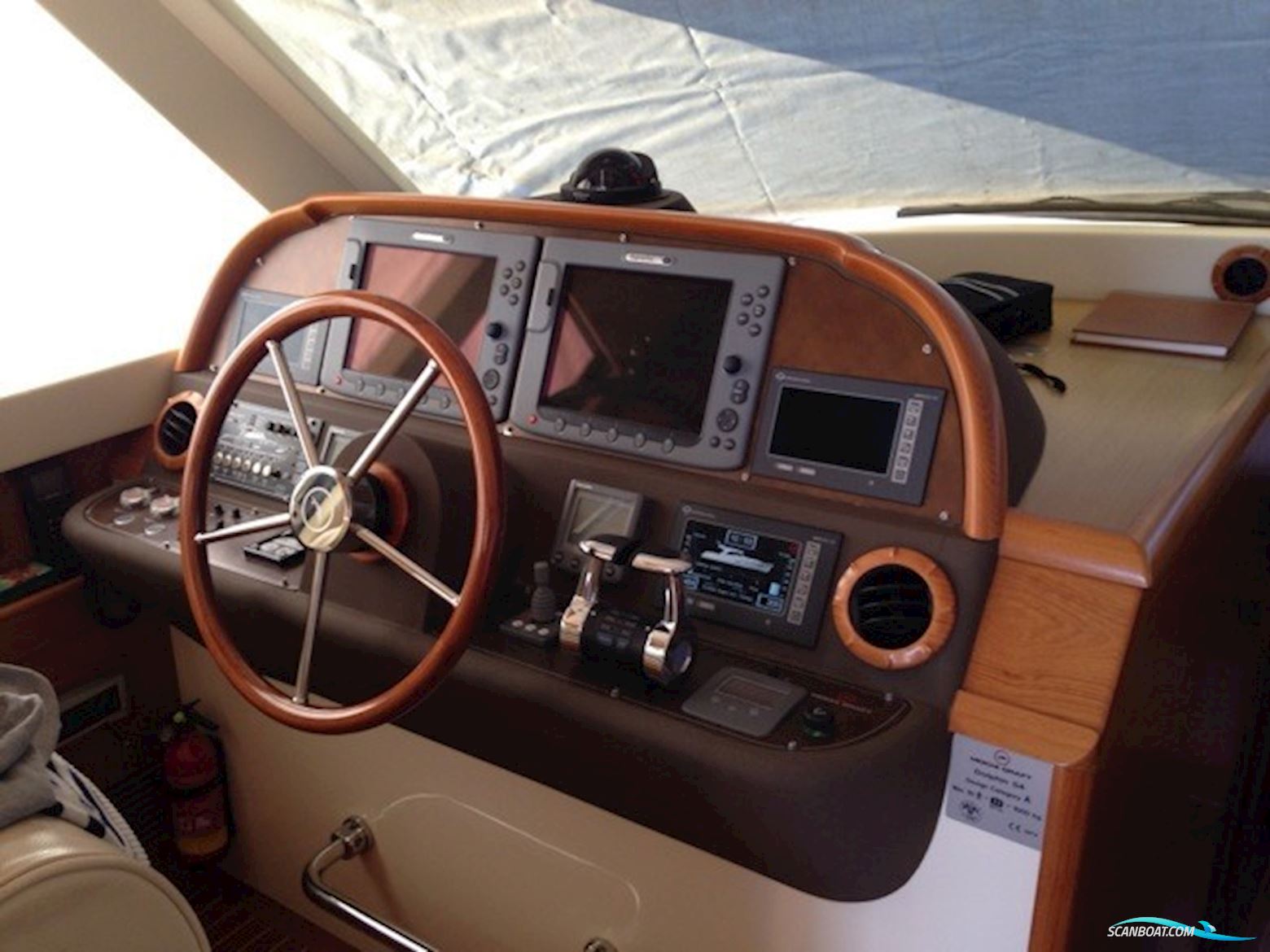 Dolphin 54 Sun Top