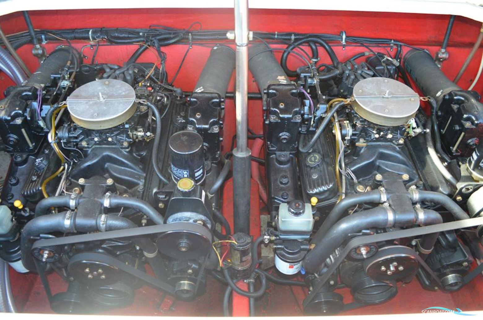 Donzi 30 "Black Widow"