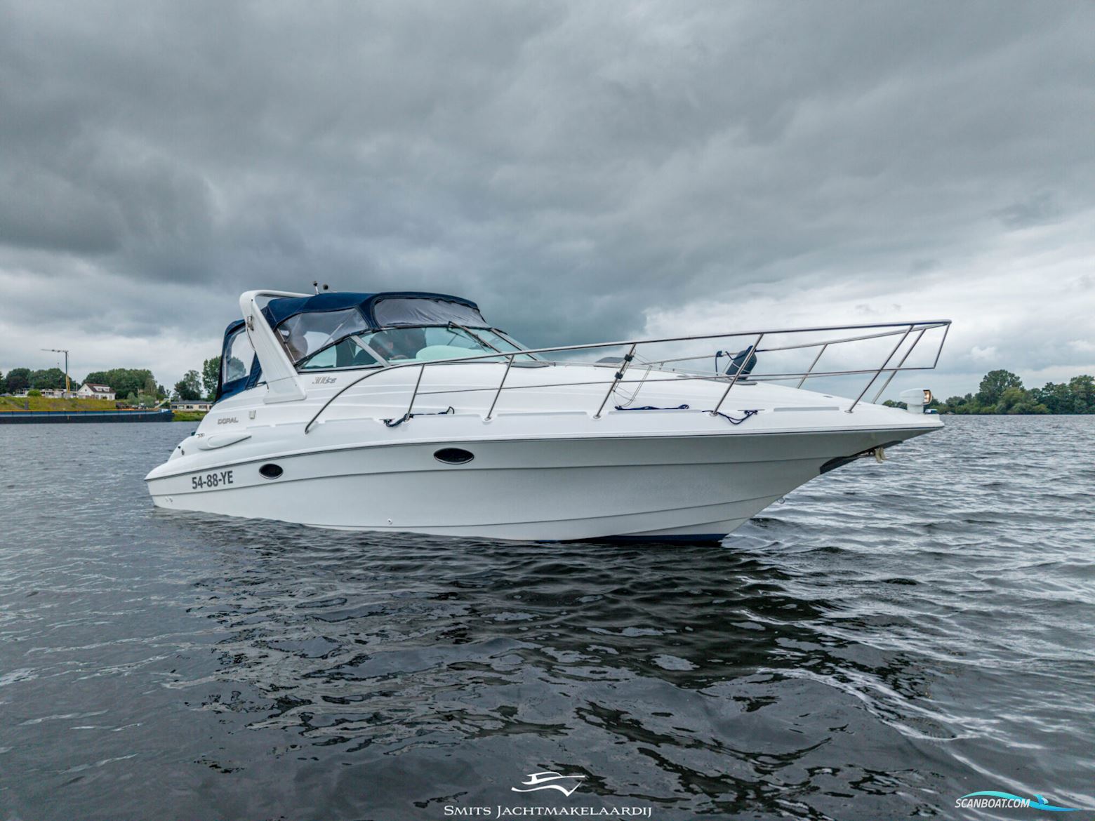 Doral 300 SE Motorbåd 1999, med Mercruiser 4.2L motor, Holland