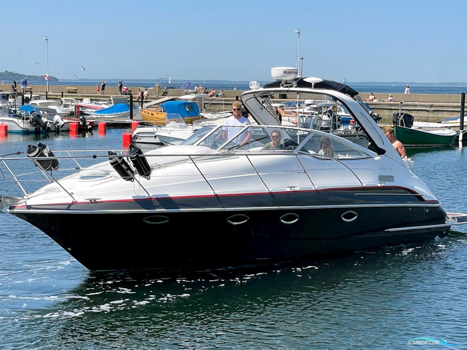 Doral 330 Elegante Volvo Penta D4-260 Evc Motorbåd 2006, med Volvo Penta D4-260 motor, Sverige