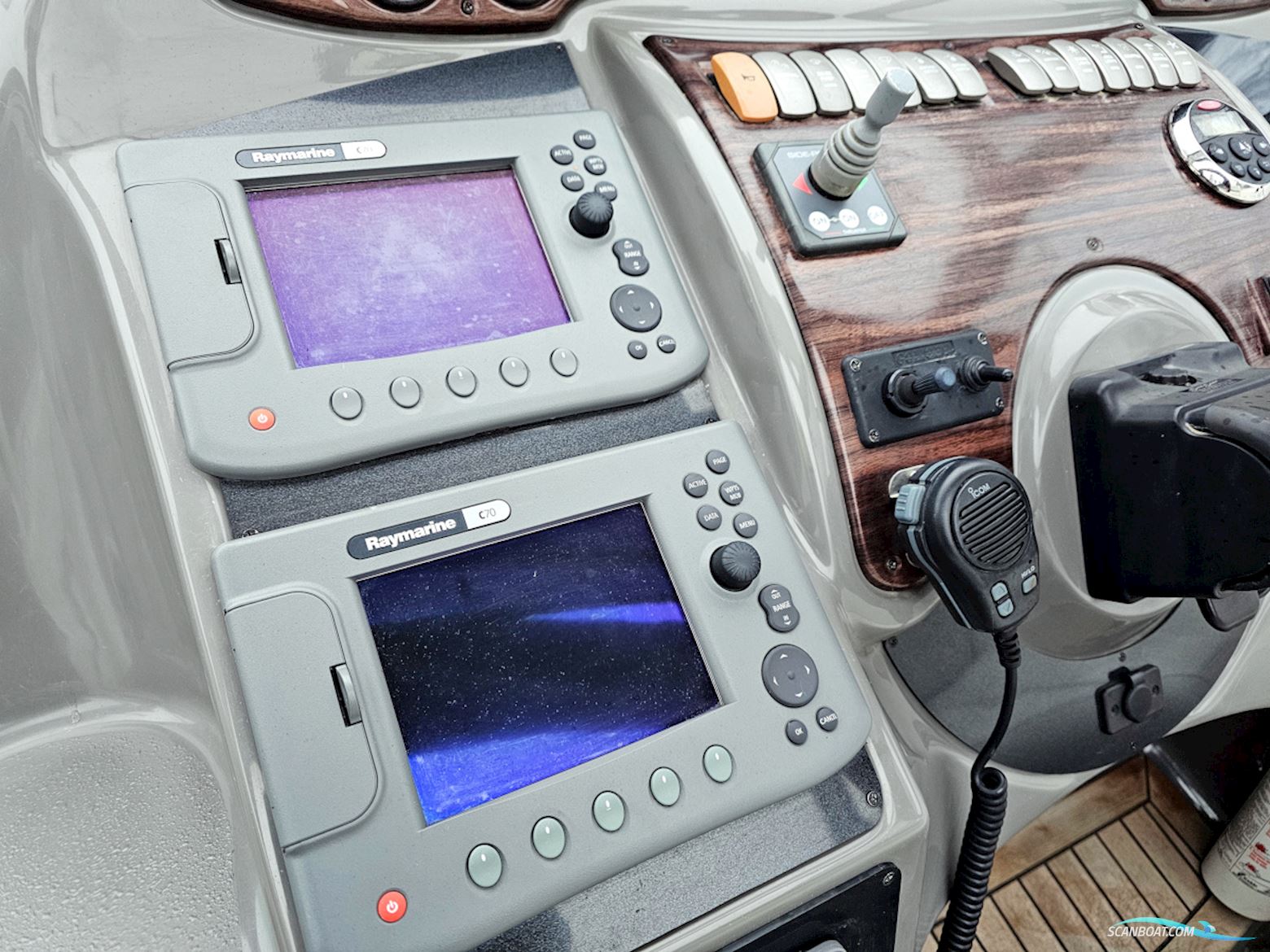 Doral 330 Elegante Volvo Penta D4-260 EVC