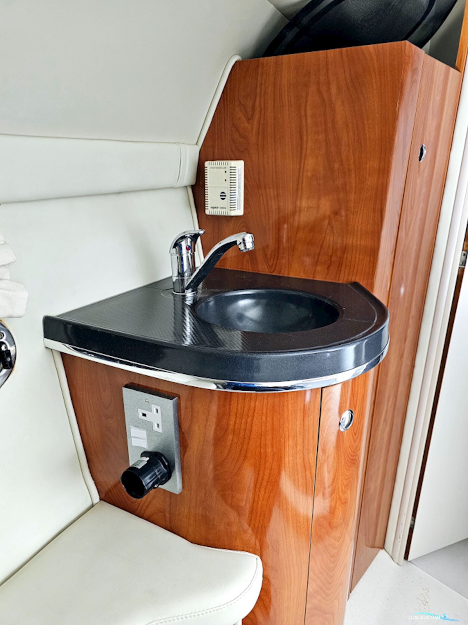 Doral 330 Elegante Volvo Penta D4-260 EVC