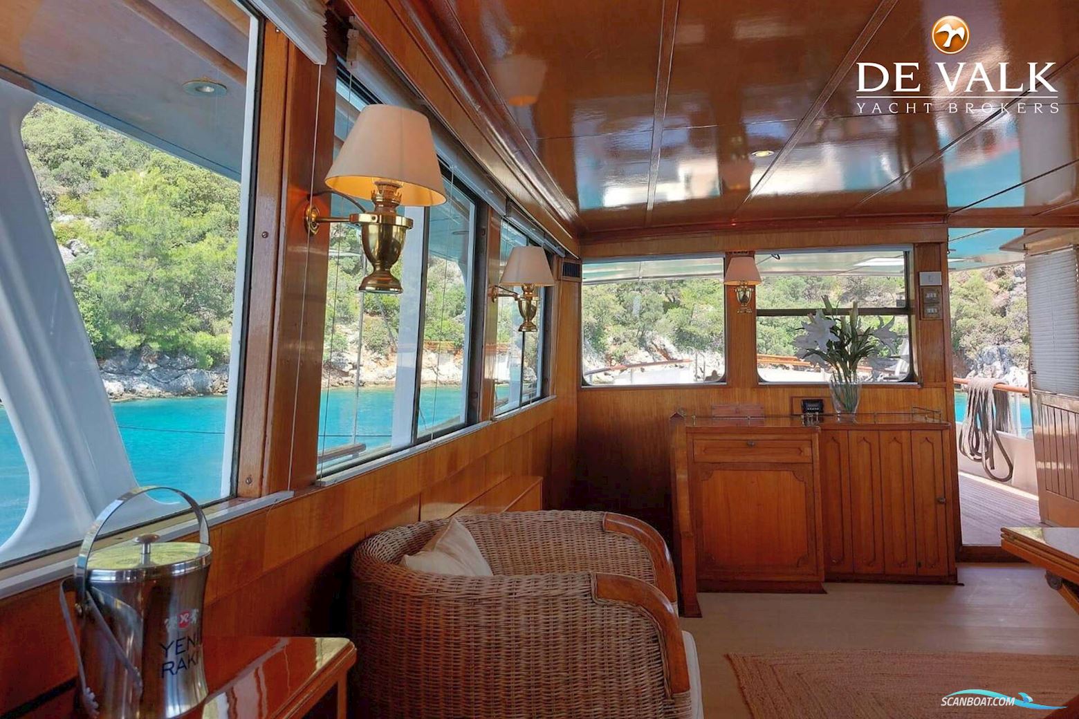 DUTCH Steel Motor Yacht