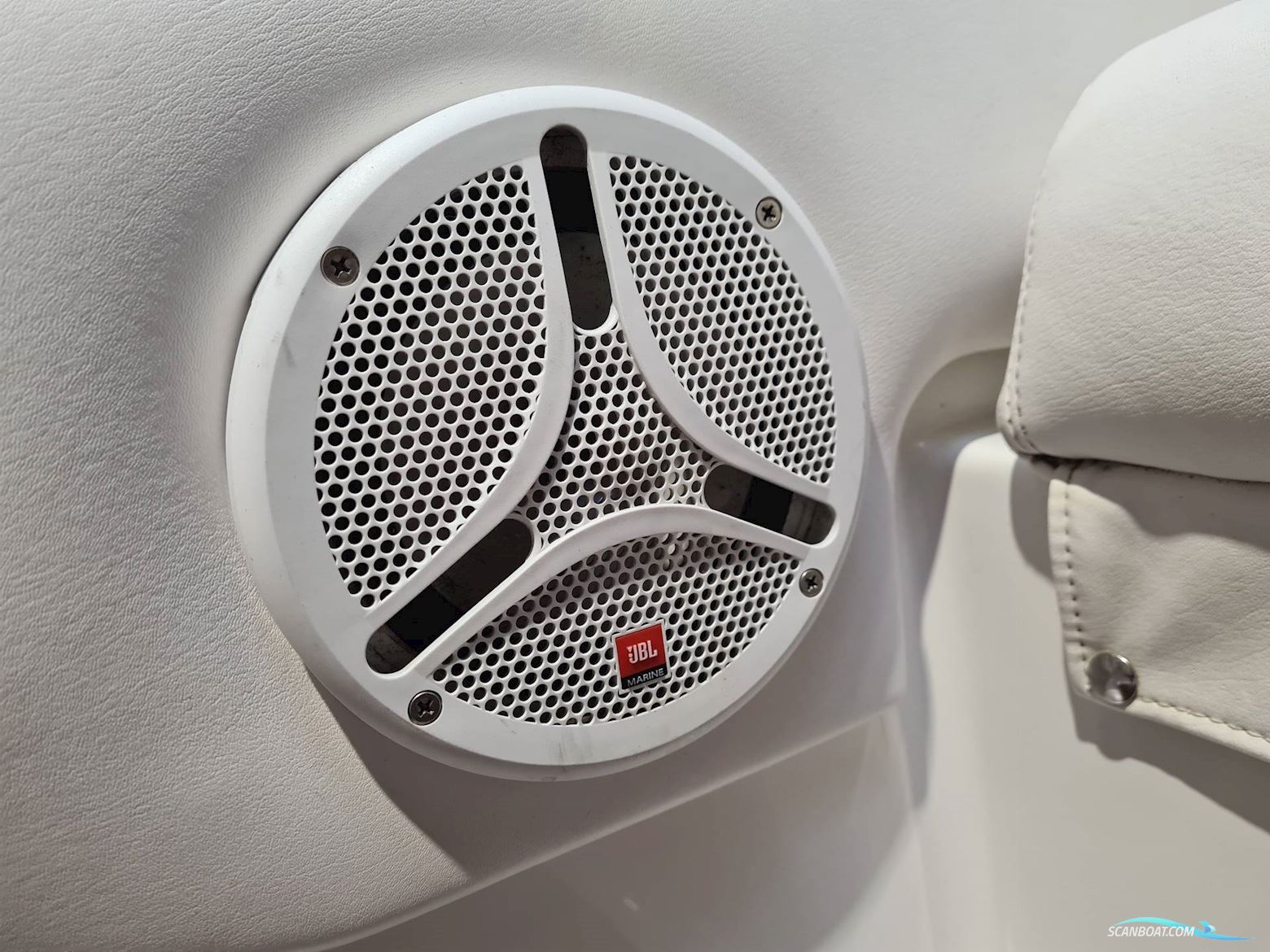 Ebbtide 2100 Sports Cuddy