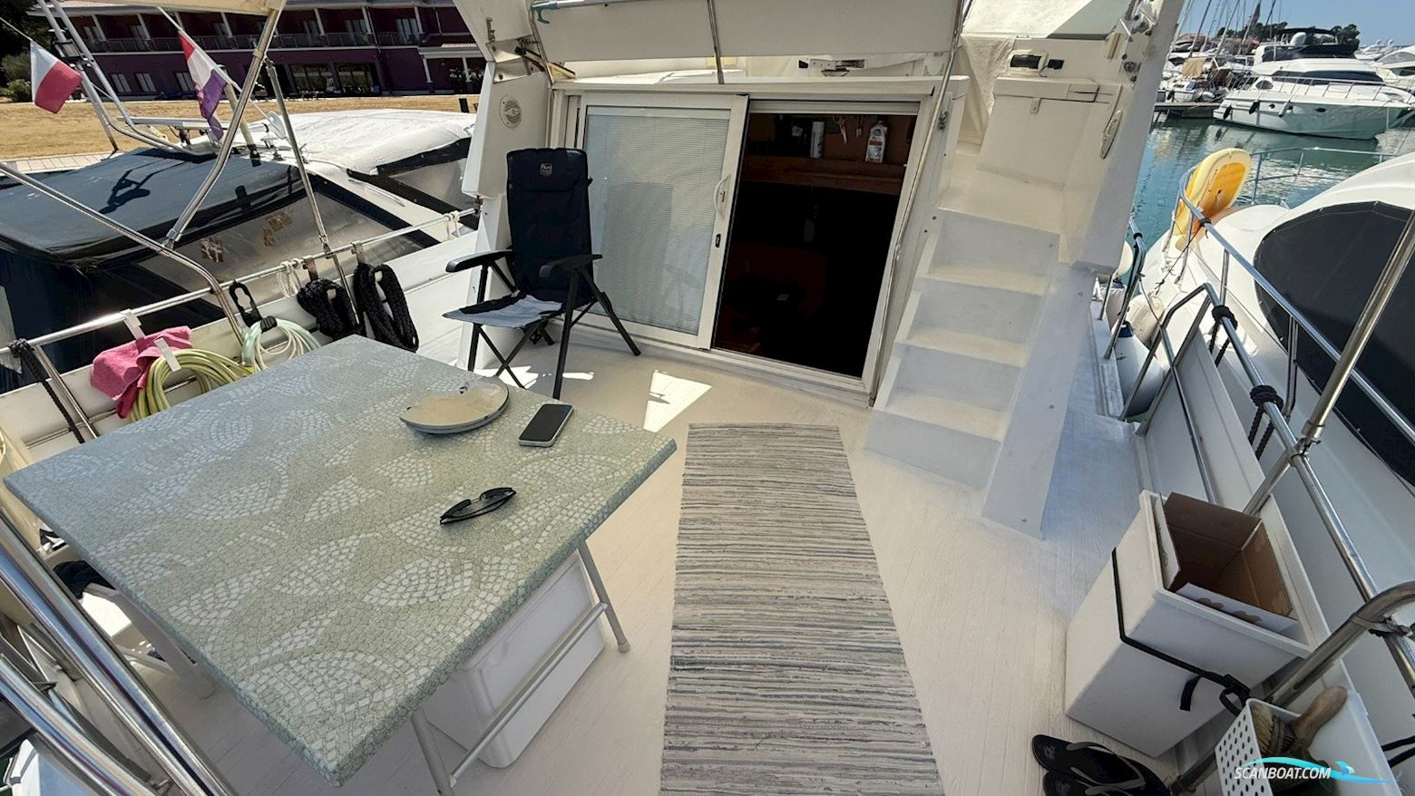 Edership 37 Aft Cabin