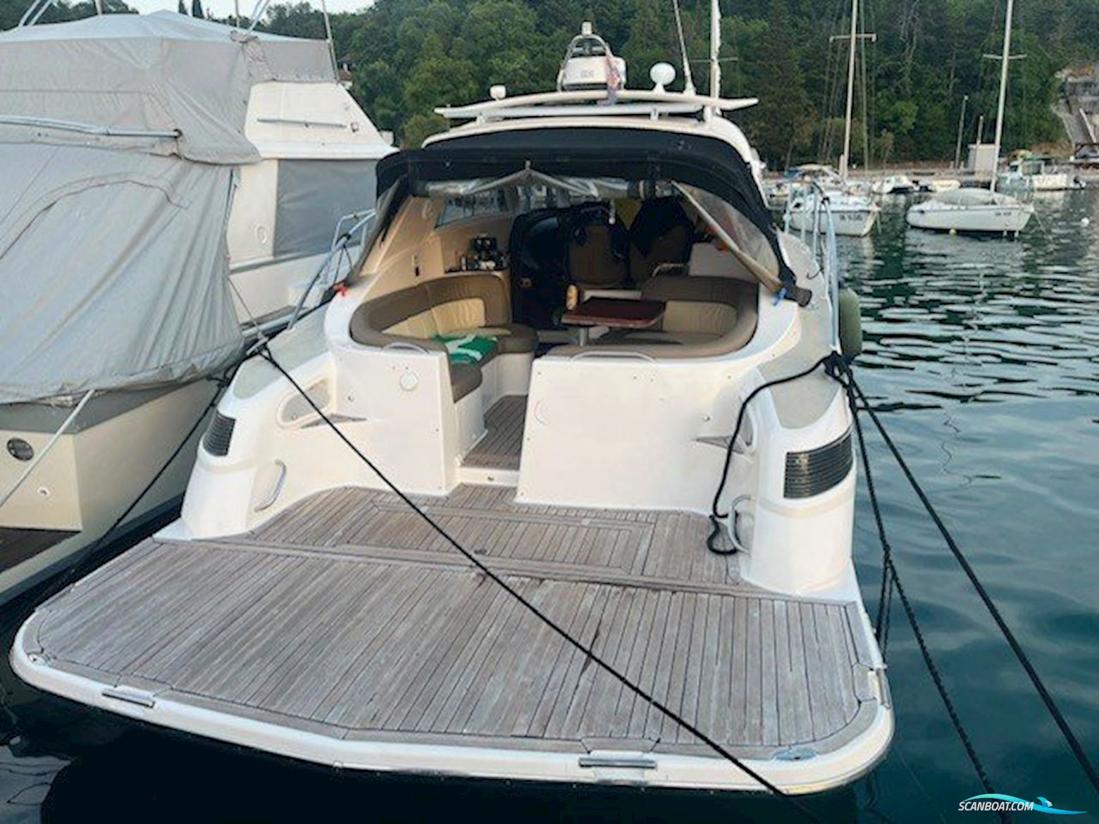 Elan 35 HT Motorbåd 2013, med Volvo Penta D 3-220 motor, Kroatien