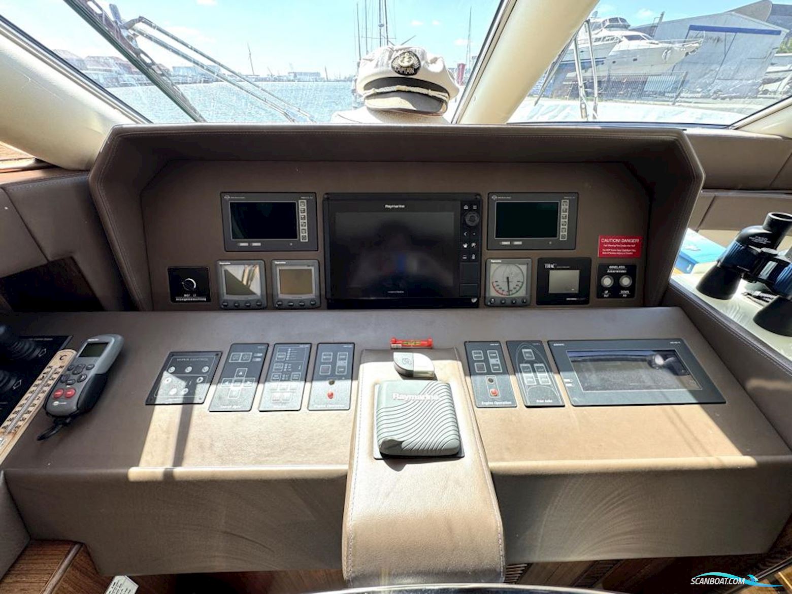 Elegance 64 Garage