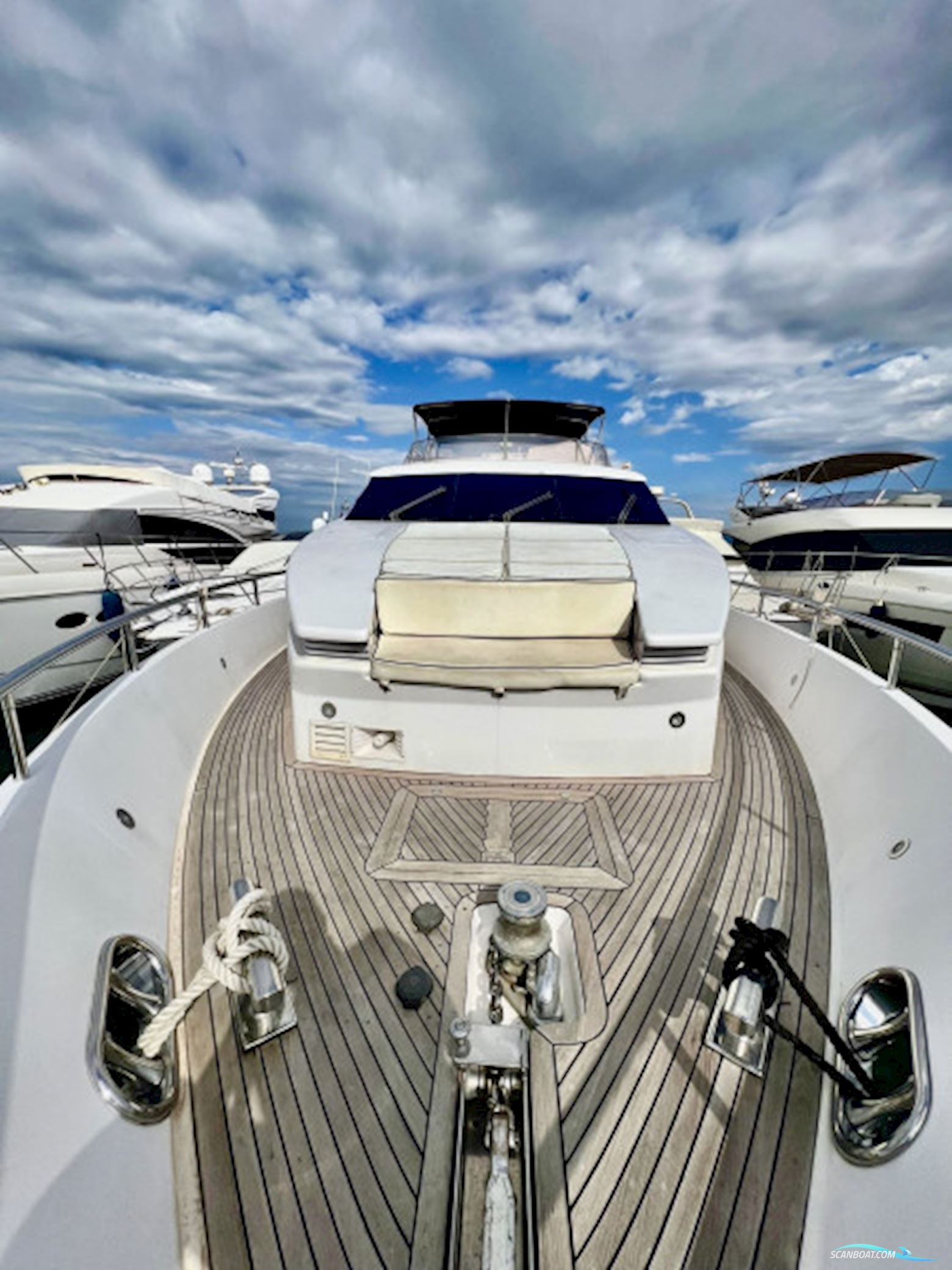 Elegance 70 Flybridge