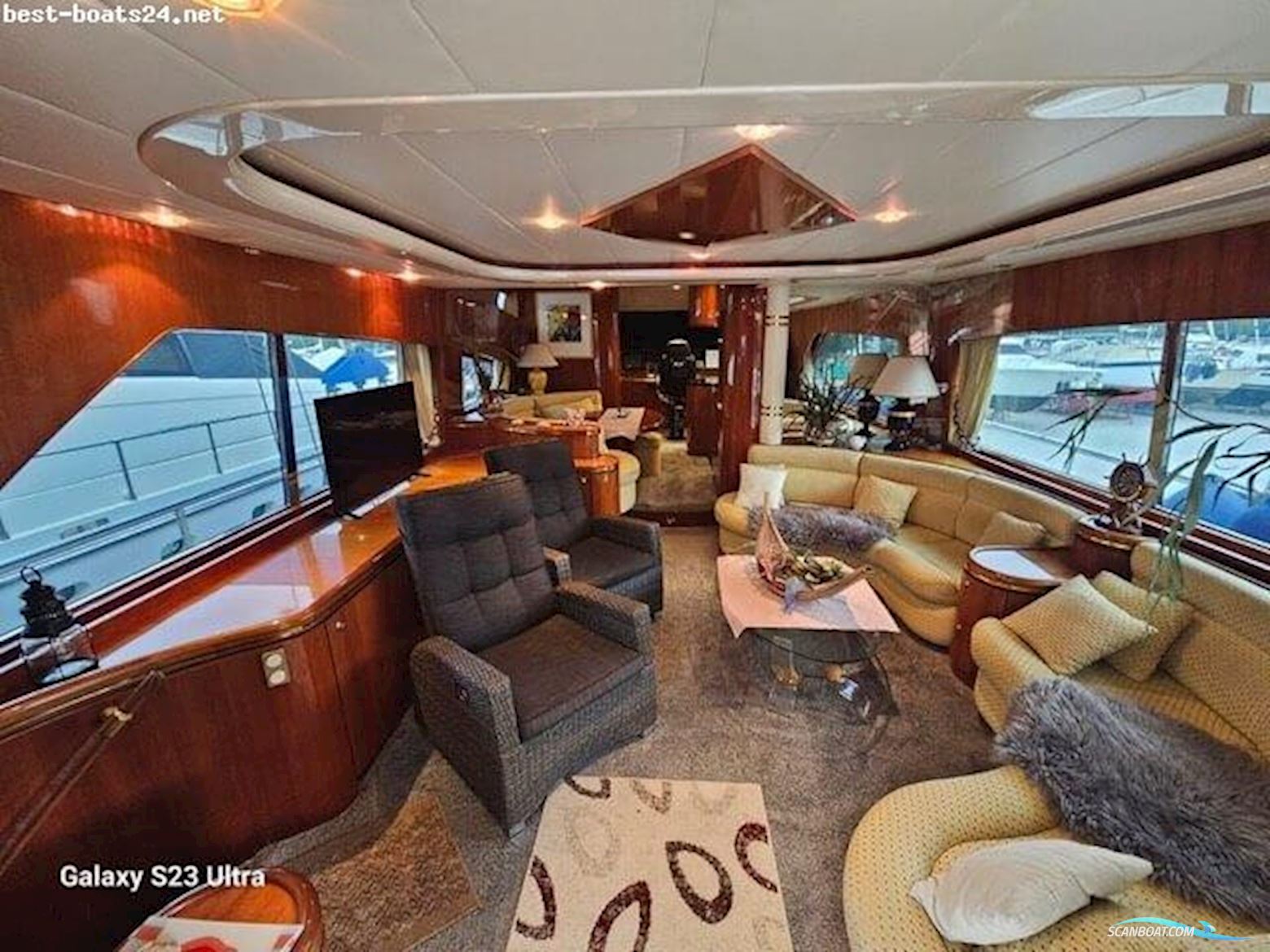 Elegance 70 Flybridge
