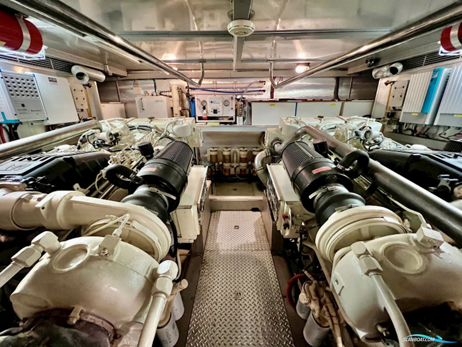 Elegance 70 Flybridge