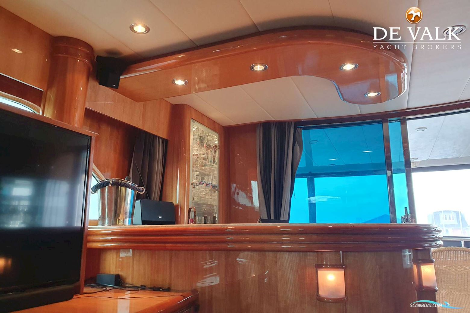 Elegance 72