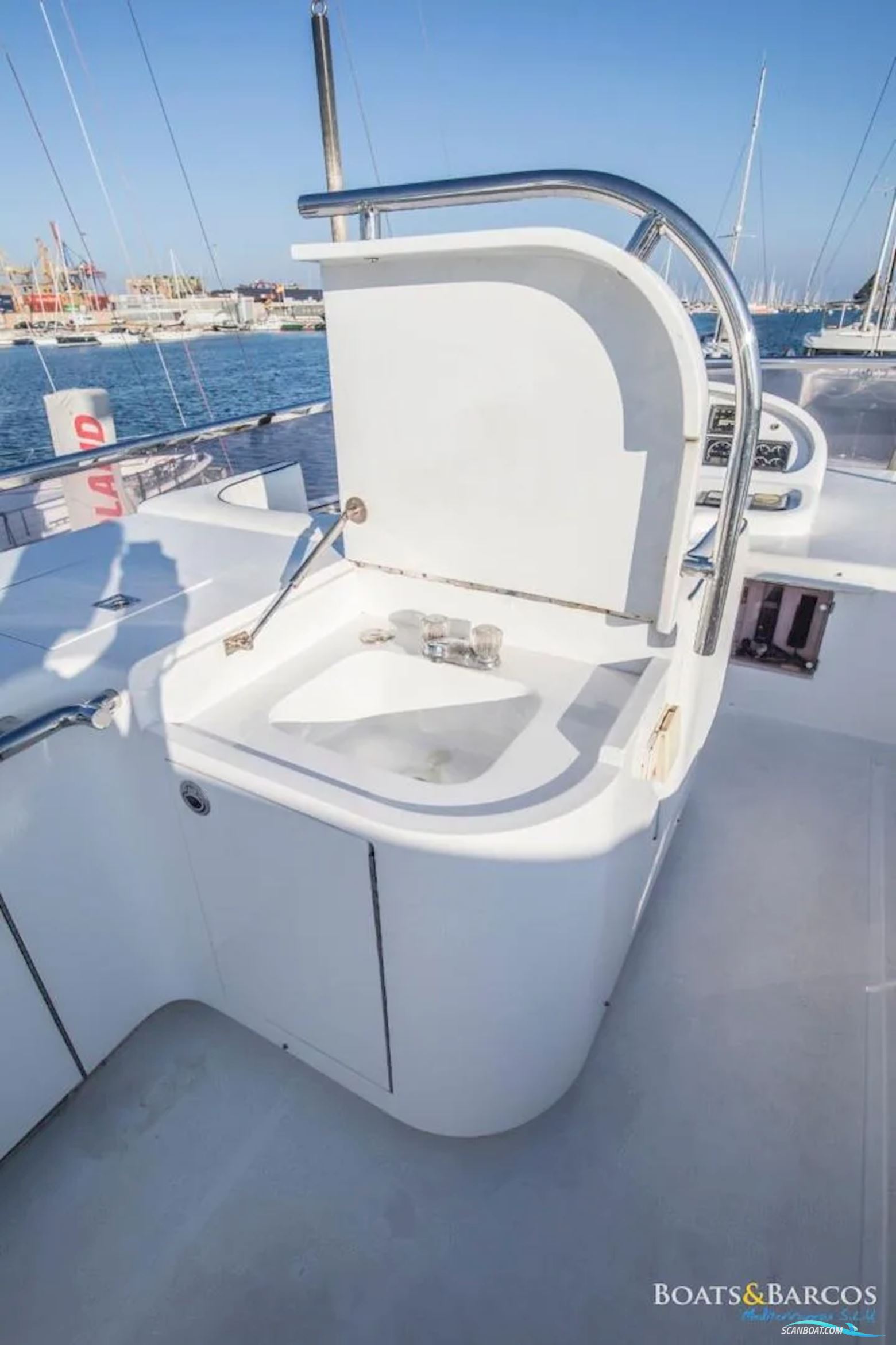 Elegance 76